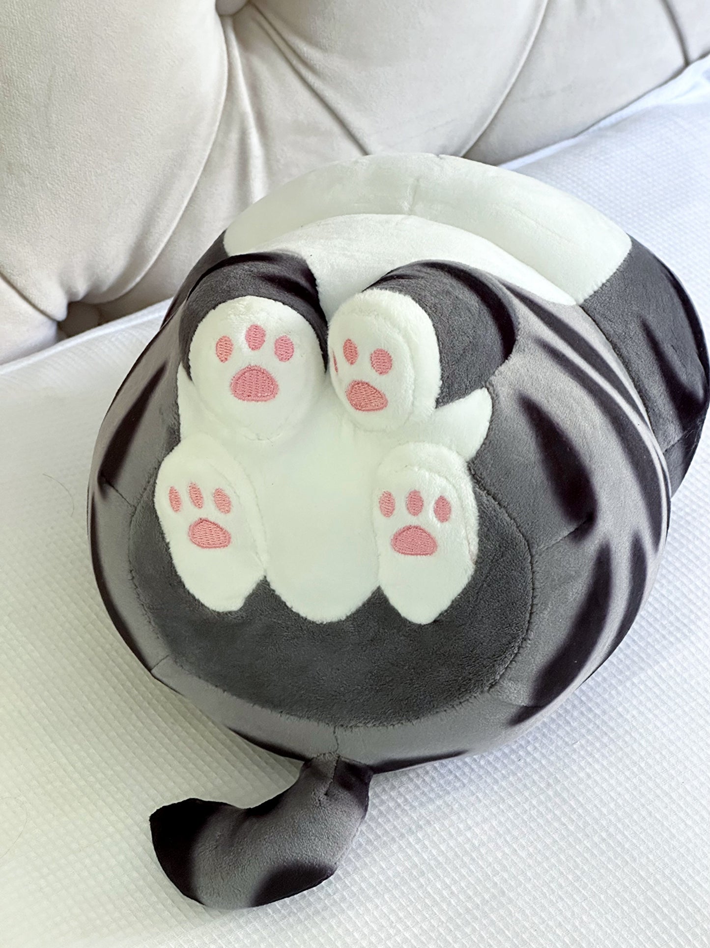 Chat en peluche