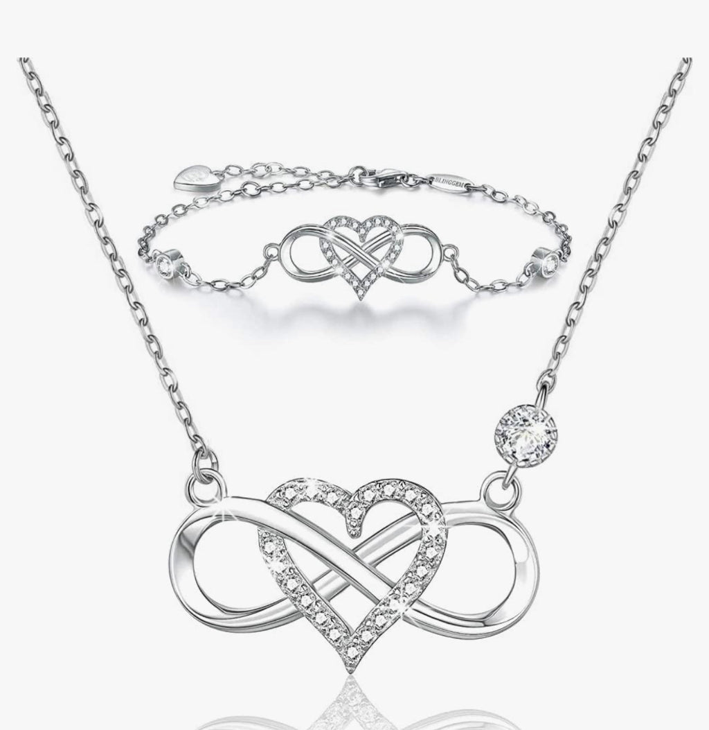 Coeur avec rose éternelle stabilisé et bijoux